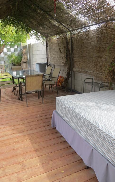 Zenyard Guest House Phoenix Exterior foto
